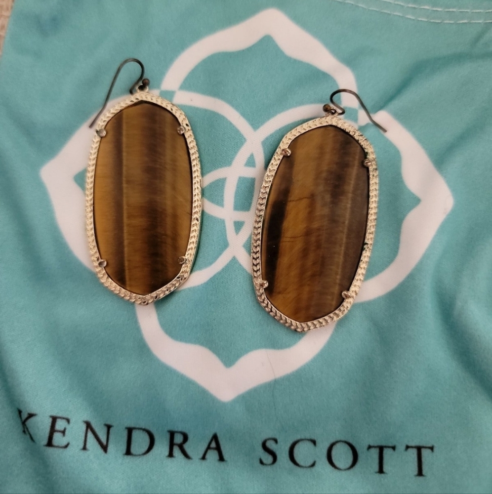 Kendra Scott Danielle earrings